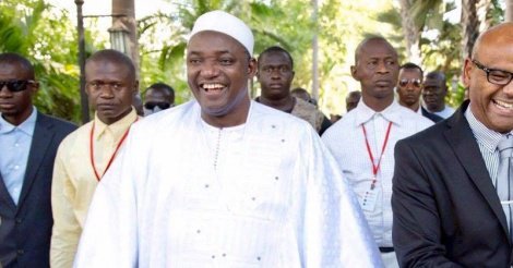 Qui est Adama Barrow ? Portrait du nouveau président gambien