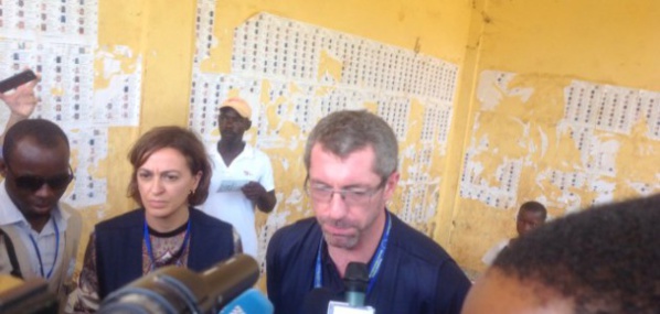 Les observateurs de l’UE font le point à la mi-journée de vote en Guinée : « La CENI n’est pas aussi prête qu’elle le prétendait ».