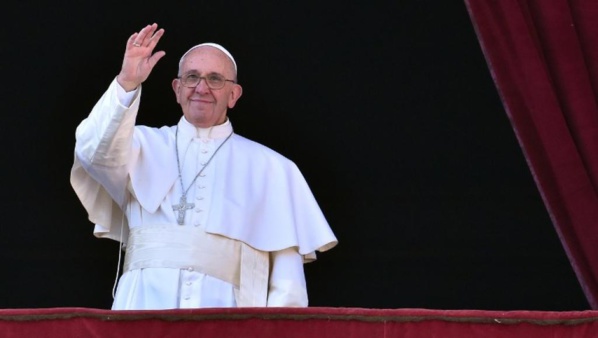 Le pape François rend hommage aux pays qui secourent les migrants