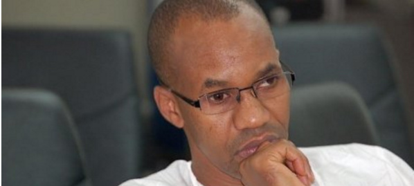 Dakar bruit de la télé numérique de... Mamoudou Ibra Kane Dakar bruit de la télé numérique de... Mamoudou Ibra Kane