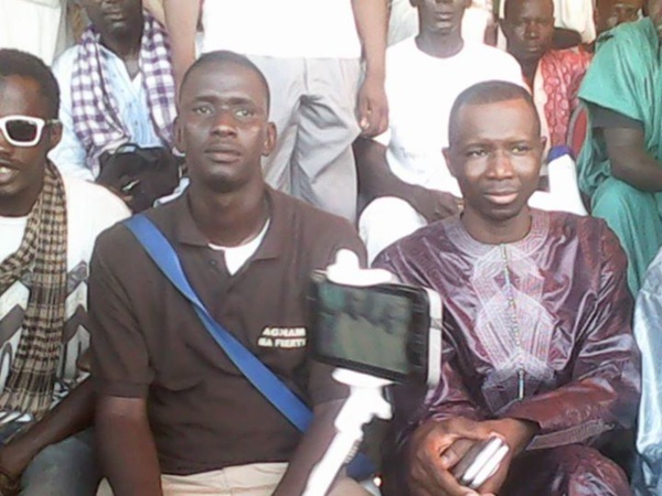 Gelongal (en tshirt marron aux couleurs de l'APR) à côté du questeur de l'ASSEMBLÉE NATIONALE Daouda Dia, ci devant responsable du parti au pouvoir à Matam Gelongal (en tshirt marron aux couleurs de l'APR) à côté du questeur de l'ASSEMBLÉE NATIONALE Daouda Dia, ci devant responsable du parti au pouvoir à Matam