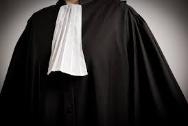 Voici l'effarant message sur facebook qui fait allusion à un célèbre avocat de la place Voici l'effarant message sur facebook qui fait allusion à un célèbre avocat de la place