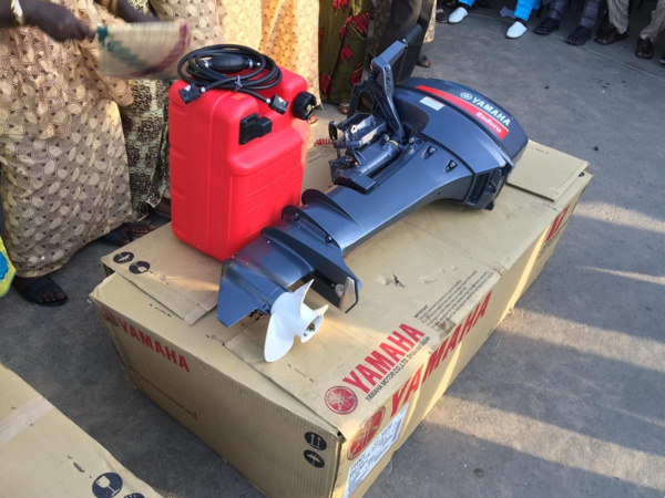 DOTATION DE MOTEURS DE PIROGUE AUX PÊCHEURS: ABDOU KARIM SALL PARACHÈVE LE PROJET DU PRÉSIDENT MACKY SALL À MBAO DOTATION DE MOTEURS DE PIROGUE AUX PÊCHEURS: ABDOU KARIM SALL PARACHÈVE LE PROJET DU PRÉSIDENT MACKY SALL À MBAO