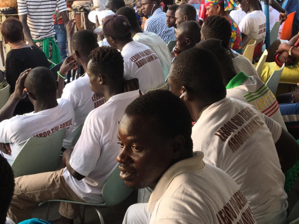 DOTATION DE MOTEURS DE PIROGUE AUX PÊCHEURS: ABDOU KARIM SALL PARACHÈVE LE PROJET DU PRÉSIDENT MACKY SALL À MBAO DOTATION DE MOTEURS DE PIROGUE AUX PÊCHEURS: ABDOU KARIM SALL PARACHÈVE LE PROJET DU PRÉSIDENT MACKY SALL À MBAO