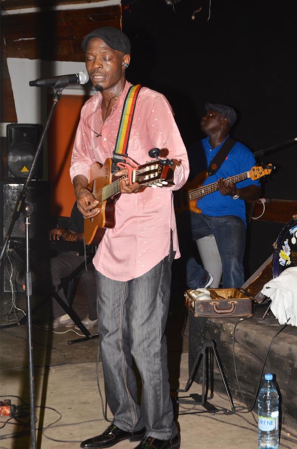 Les images exclusives de l'anniversaire de Guissé Pène au Just 4 U Les images exclusives de l'anniversaire de Guissé Pène au Just 4 U