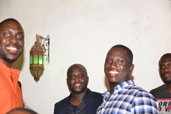 Les amis inséparables (Khadim, Tafa, Dj Bouba, Djidjack) Les amis inséparables (Khadim, Tafa, Dj Bouba, Djidjack)