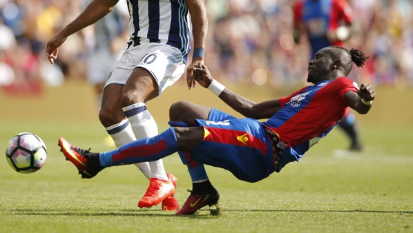 Le Sénégalais Pape Souaré blessé dans un accident de voiture Le Sénégalais Pape Souaré blessé dans un accident de voiture