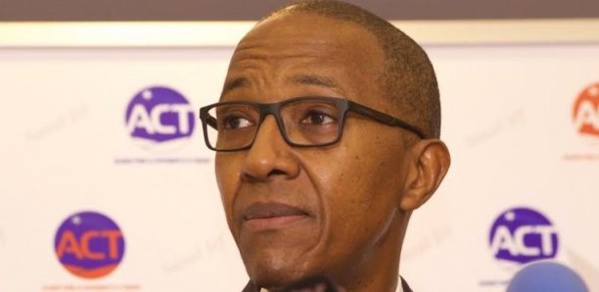 Le juge desserre l’étau autour d’Abdoul Mbaye Le juge desserre l’étau autour d’Abdoul Mbaye