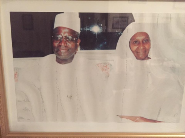 Voici les parents de Baba Wone décédés le même...jour ! Voici les parents de Baba Wone décédés le même...jour !