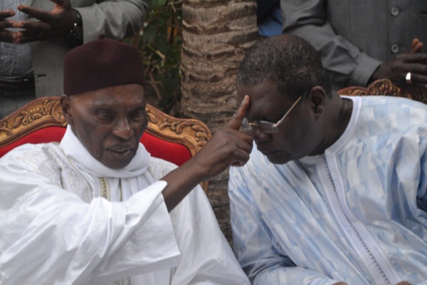 Pape Samba Mboup défend Wade : "Ousmane Ngom est un ingrat, Fayoul nar bi khoromame" Pape Samba Mboup défend Wade : "Ousmane Ngom est un ingrat, Fayoul nar bi khoromame"