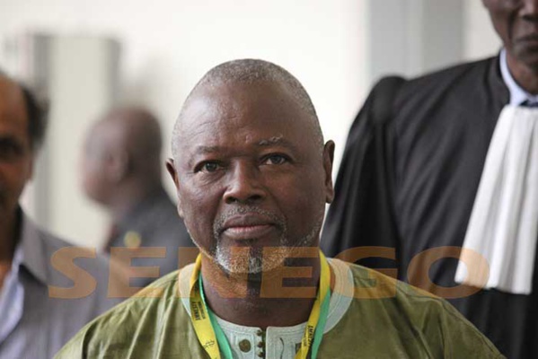 Alioune Tine: “J’ai failli intégrer le gouvernement mais j’ai reçu des pressions de mon entourage qui m’ont dissuadé” Alioune Tine: “J’ai failli intégrer le gouvernement mais j’ai reçu des pressions de mon entourage qui m’ont dissuadé”