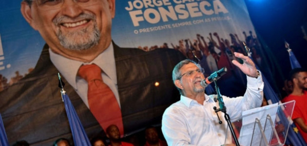 Cap-Vert : Fonseca réélu président Cap-Vert : Fonseca réélu président