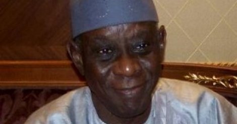 Cheikh Hamidou Kane, écrivain : ‘’ Comment bien gérer le pétrole et le gaz…’’ Cheikh Hamidou Kane, écrivain : ‘’ Comment bien gérer le pétrole et le gaz…’’