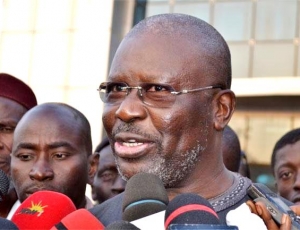 Babacar Gaye, porte-parole du PDS « si Franck Timis est un homme courageux, il n’a qu’à venir au Sénégal » Babacar Gaye, porte-parole du PDS « si Franck Timis est un homme courageux, il n’a qu’à venir au Sénégal »