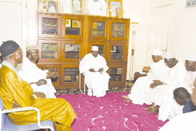 Débat sur le pétrole : Des sages de l’Apr en tournée de clarification auprès des chefs religieux Débat sur le pétrole : Des sages de l’Apr en tournée de clarification auprès des chefs religieux