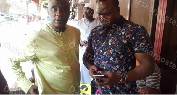 Mohamed Samb responsable politique aux Hlm en compagnie de son ami lutteur Modou Lo Mohamed Samb responsable politique aux Hlm en compagnie de son ami lutteur Modou Lo