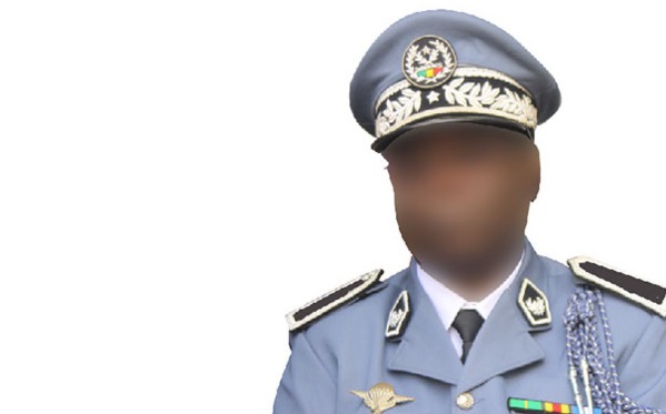 Le douanier Mor Diop piége Magatte Diop, qui envoyait des images obscènes à sa ...femme et se retrouve en...prison Le douanier Mor Diop piége Magatte Diop, qui envoyait des images obscènes à sa ...femme et se retrouve en...prison