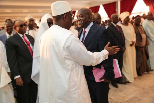 Oumar Sarr du Pds  déroule le tapis rouge  au Pr Macky Sall