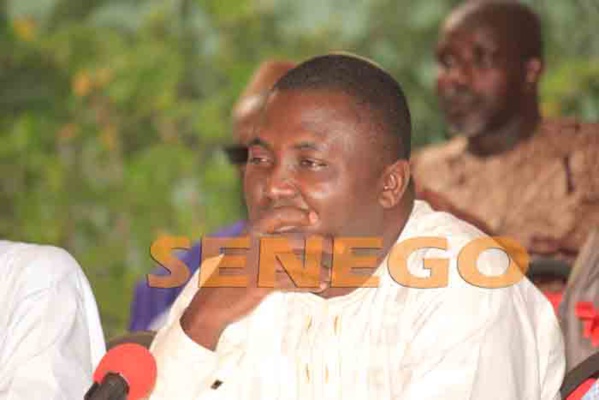 Bamba Fall improvise une marche et tire sur Ousmane Tanor Dieng: “C’est un m…”