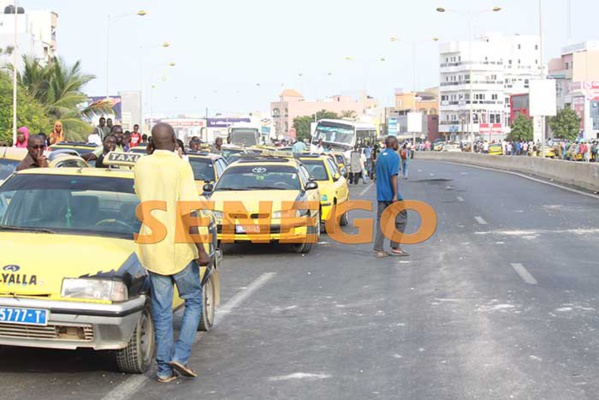 Taximan tué à Yoff, retour sur les lieux du crime. Taximan tué à Yoff, retour sur les lieux du crime.
