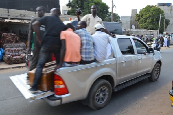 PHOTOS DE DE LA LEVÉE DU CORPS DE IBRAHIMA SAMB PHOTOS DE DE LA LEVÉE DU CORPS DE IBRAHIMA SAMB