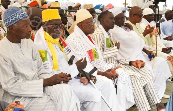 Les images exclusives  de la séance de récital de coran pour Lamine Diack