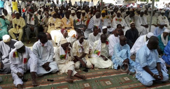 Les images exclusives  de la séance de récital de coran pour Lamine Diack