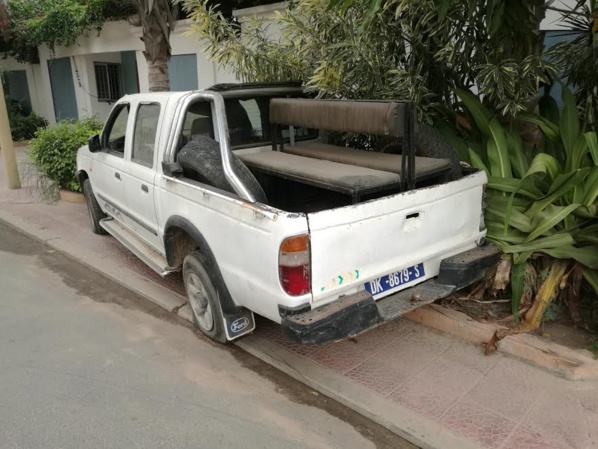 Que l'État du Sénégal vienne récupérer son véhicule.