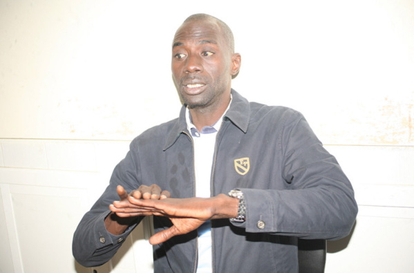 Omar Faye : " Ce que je sais des vautours qui rodent autour de Cheikh Amar (...) Si Kader Ndiaye ne prend pas garde (...)" Omar Faye : " Ce que je sais des vautours qui rodent autour de Cheikh Amar (...) Si Kader Ndiaye ne prend pas garde (...)"