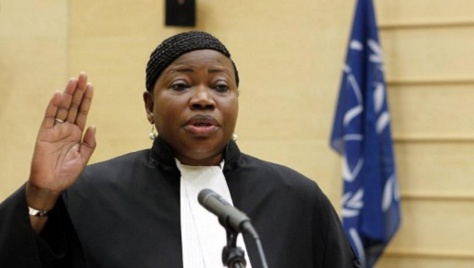 ​Fatou Bensouda lors de sa prestation de serment à la Cour pénale internationale de La Haye, le 15 juin 2012. © AFP/BAS CZERWINSKI/ANP