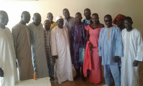 La base du regretté maire Iba Gueye ancien maire Mbacke réaffirme leur engagement à continuer le travail dans le bokk Gis Gis auprès du président Pape Diop. La base du regretté maire Iba Gueye ancien maire Mbacke réaffirme leur engagement à continuer le travail dans le bokk Gis Gis auprès du président Pape Diop.