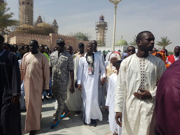 Les images touchantes du Magal de Cheikh Amar  en compagnie de sa maman Adja Ndèye Coura Ndiaye