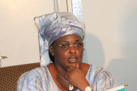 Très peinée, Marième Faye Sall se rend au domicile de feue Fatoumata Mactar Ndiaye Très peinée, Marième Faye Sall se rend au domicile de feue Fatoumata Mactar Ndiaye