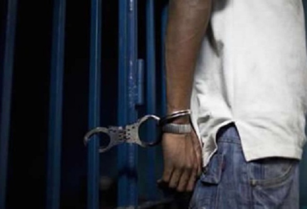 Samba Sow, le chauffeur de Fatoumata Matar Ndiaye avoue finalement avoir tué la dame...La vice Présidente du CESE lui avait pourtant offert le transport pour le Magal de Touba Samba Sow, le chauffeur de Fatoumata Matar Ndiaye avoue finalement avoir tué la dame...La vice Présidente du CESE lui avait pourtant offert le transport pour le Magal de Touba