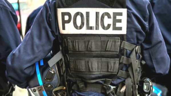 Attentat déjoué en France : l'attaque était prévue "pour le 1er décembre" Attentat déjoué en France : l'attaque était prévue "pour le 1er décembre"