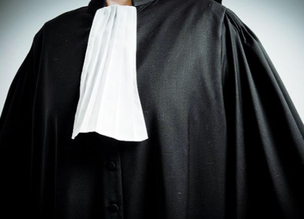 Me Ousseynou Fall identifié parmi les victimes de l'accident survenu ce matin Me Ousseynou Fall identifié parmi les victimes de l'accident survenu ce matin