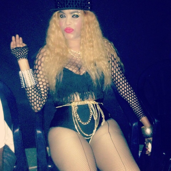 Alors qu'elle devait rentrer depuis plusieurs semaines, que faisait Deesse Major en France? Alors qu'elle devait rentrer depuis plusieurs semaines, que faisait Deesse Major en France?