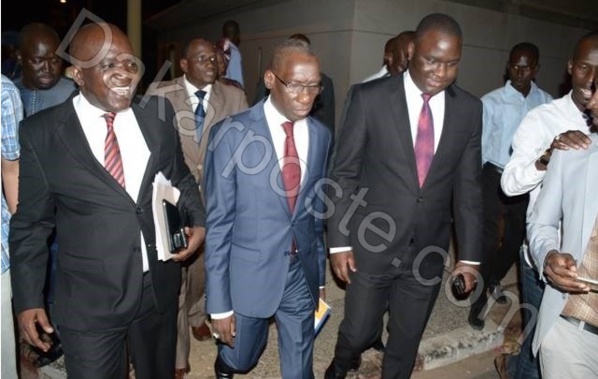 Les images exclusives de Wattu Sénégal à leur sortie d'audience avec  le Pr Macky Sall Les images exclusives de Wattu Sénégal à leur sortie d'audience avec  le Pr Macky Sall