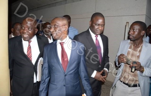 Les images exclusives de Wattu Sénégal à leur sortie d'audience avec  le Pr Macky Sall Les images exclusives de Wattu Sénégal à leur sortie d'audience avec  le Pr Macky Sall