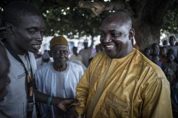 Adama Barrow, un ancien garde du corps devenu... chef d'Etat Adama Barrow, un ancien garde du corps devenu... chef d'Etat