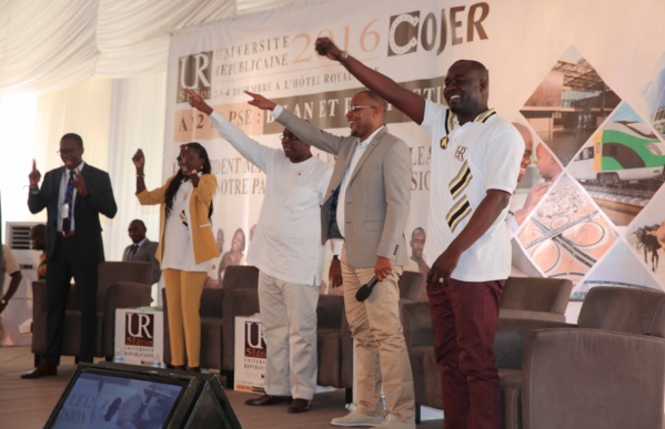 Politique: Macky Sall invite ses ministres à regagner leur base mars prochain Politique: Macky Sall invite ses ministres à regagner leur base mars prochain