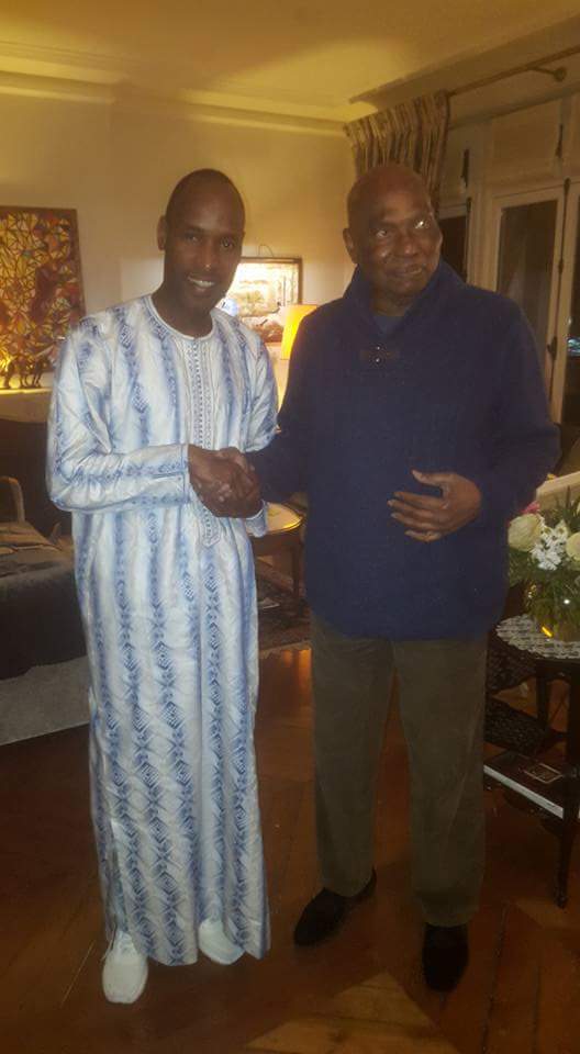 En visite à Versailles, Chérif Alwali prie pour que Karim Wade soit... Président de la République du Sénégal (EXCLUSIVITE DAKARPOSTE) En visite à Versailles, Chérif Alwali prie pour que Karim Wade soit... Président de la République du Sénégal (EXCLUSIVITE DAKARPOSTE)