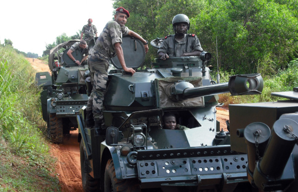 Coup d'Etat en Gambie -Jammeh ferme les frontières, coupe l'électricité ...