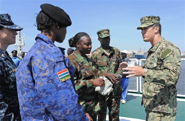 Jammeh évacue sa femme à New York...Ce que l'on sait sur l'armée...surarmée Gambienne ...Révélations sur les pays souteneurs de Jammeh et les accords militaires Jammeh évacue sa femme à New York...Ce que l'on sait sur l'armée...surarmée Gambienne ...Révélations sur les pays souteneurs de Jammeh et les accords militaires