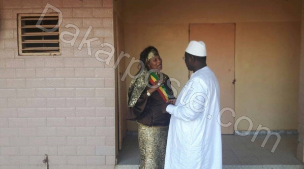 Arrêt sur image ! L'aparté intrigant entre Me Aïssata Tall Sall et le Pr Macky Sall Arrêt sur image ! L'aparté intrigant entre Me Aïssata Tall Sall et le Pr Macky Sall
