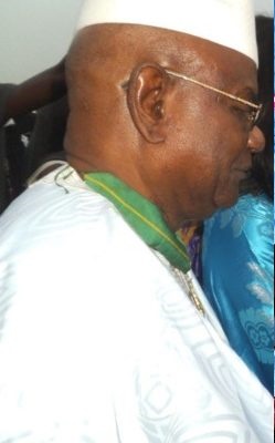 Le célèbre diamantaire Elhaj Yoro Bass, père de l’épouse de Pape Diouf, Bébé Basse n’est plus Le célèbre diamantaire Elhaj Yoro Bass, père de l’épouse de Pape Diouf, Bébé Basse n’est plus