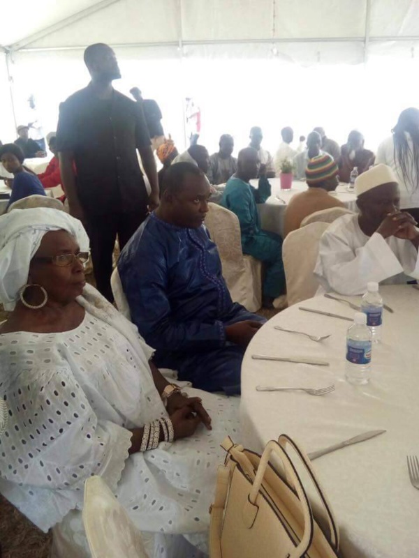 Après avoir reçu l'imam Thierno Ka, le Pr Barrow a organisé une fête pour le doyen de l'opposition Gambienne, Darboe Après avoir reçu l'imam Thierno Ka, le Pr Barrow a organisé une fête pour le doyen de l'opposition Gambienne, Darboe