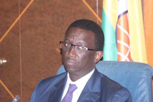 Les partisans d’Aliou Sall accusent Amadou Bâ de déloyauté envers Macky Sall et réclament sa tête Les partisans d’Aliou Sall accusent Amadou Bâ de déloyauté envers Macky Sall et réclament sa tête