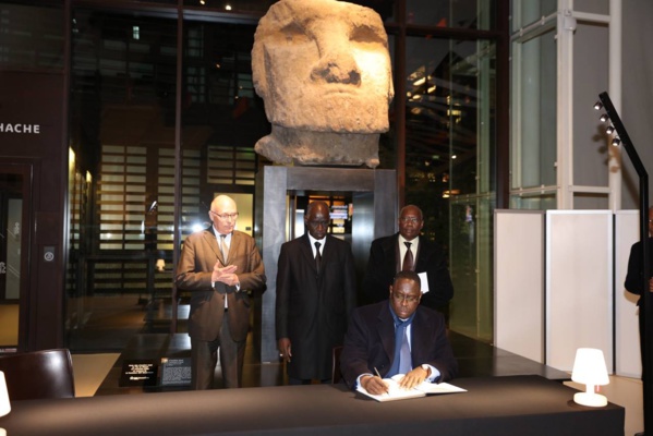 Macky en France : Une visite, un coût et des retombées Macky en France : Une visite, un coût et des retombées