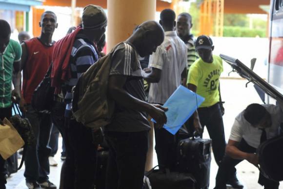 POUR L’ETABLISSEMENT DE LEUR PASSEPORTS EN VUE DE LA REGULARISATION DE LEURS SITUATIONS LES SENEGALAIS DU BRESIL ET D’ARGENTINE LANCENT UNE PETITION EN LIGNE POUR L’ETABLISSEMENT DE LEUR PASSEPORTS EN VUE DE LA REGULARISATION DE LEURS SITUATIONS LES SENEGALAIS DU BRESIL ET D’ARGENTINE LANCENT UNE PETITION EN LIGNE